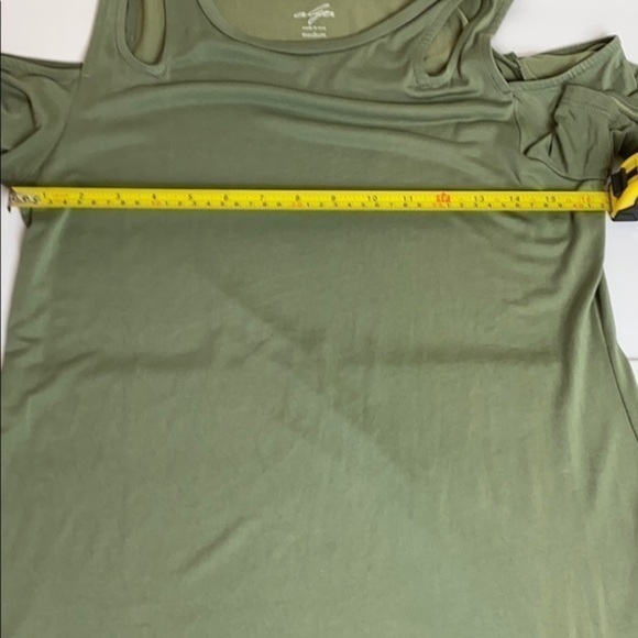 Alya Green Cold Shoulder Green  Dress - Picture 7 of 8